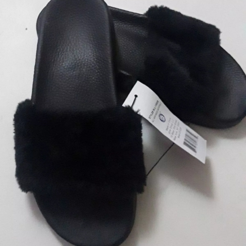 SLIDES FUR